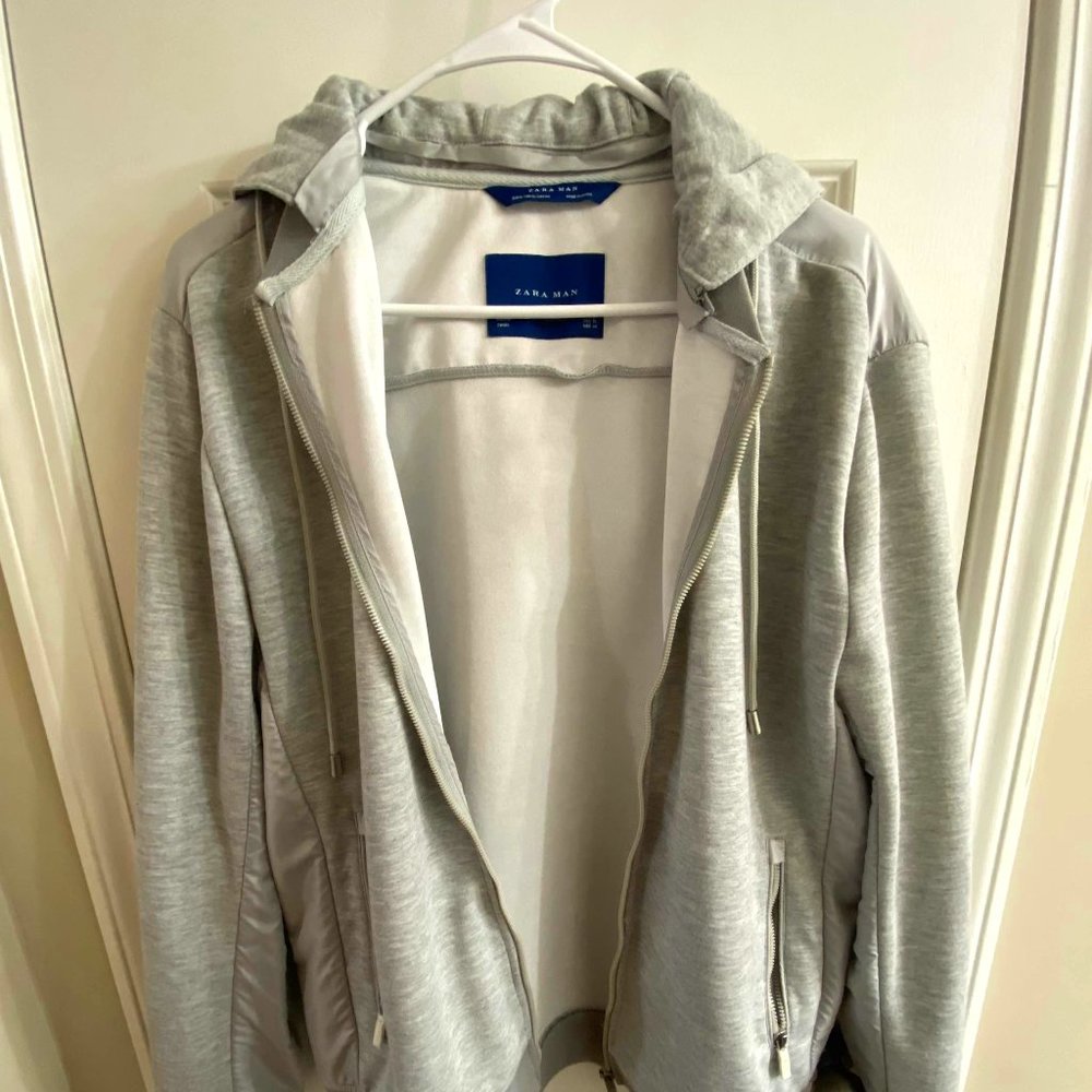 Zara Zipper